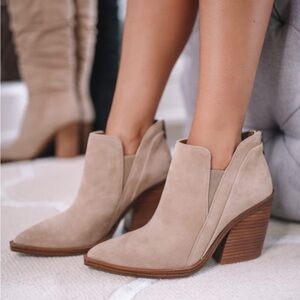 Vince Camuto leather/suede ankle slip on booties